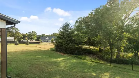 10025 Bunch Cir, Gravette, AR 72736 photo 27