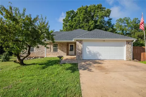 13 Hillswick Dr, Bella Vista, AR 72715