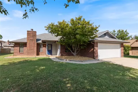 1700 S 22nd St, Rogers, AR 72758