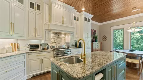 Kitchen - 1312 Royal Ave, Centerton, AR 72719 photo 3 of 3