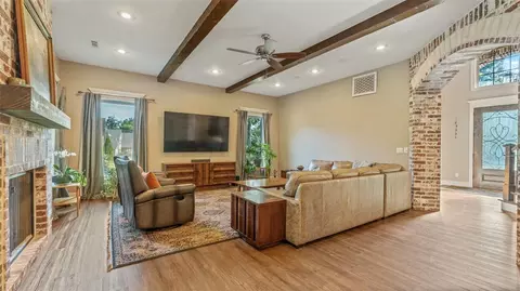 Living - 1312 Royal Ave, Centerton, AR 72719 photo 2 of 2