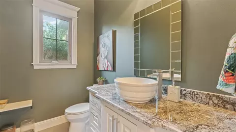 Bath - 1312 Royal Ave, Centerton, AR 72719 photo 2 of 3