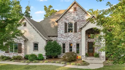1312 Royal Ave, Centerton, AR 72719
