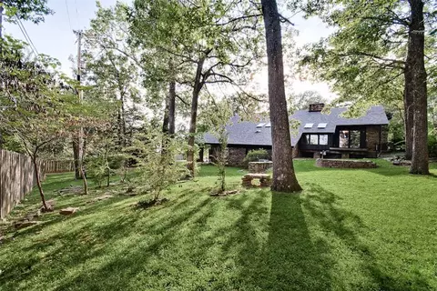 Exterior - 205 Suttle Dr, Springdale, AR 72764 photo 3 of 5