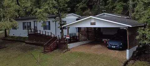 8466 Navajo Trl, Rogers, AR 72756
