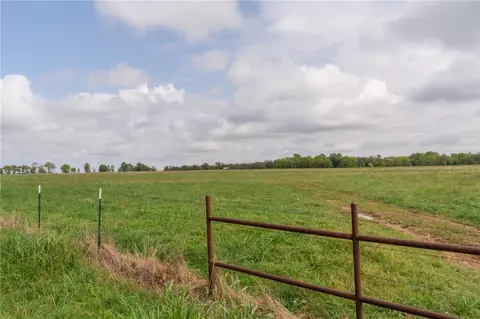 19 NW 99 Ac Nw Hutchens Rd, Highfill, AR 72734