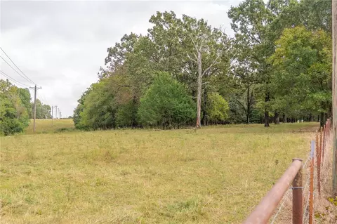 236 NE Ac Ne 18th St, Highfill, AR 72734