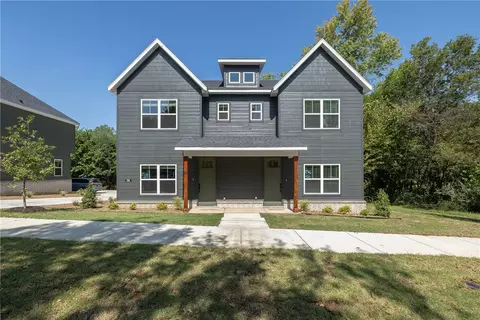 1516 W Sligo St, Fayetteville, AR 72701