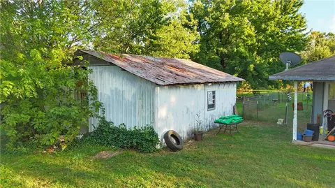 Exterior - 1989 Patton Ln, Harrison, AR 72601 photo 3 of 8