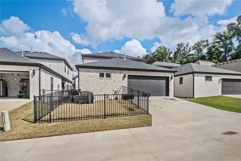 Exterior - 5218 S Brookmere St, Rogers, AR 72758 photo 4 of 4