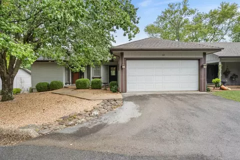 64 Fairway Dr, Bella Vista, AR 72714