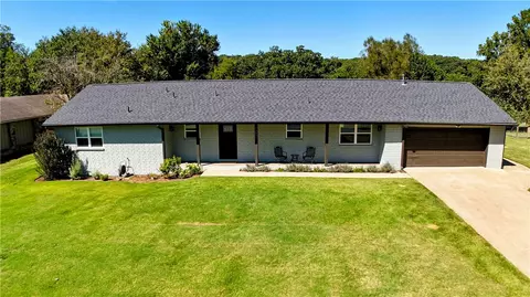 13491 St Andrews Dr, Siloam Springs, AR 72761