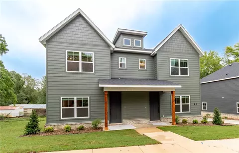 1528 W Sligo St, Fayetteville, AR 72701