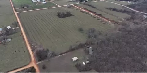 5121 Pleasant Valley Rd, Gentry, AR 72734