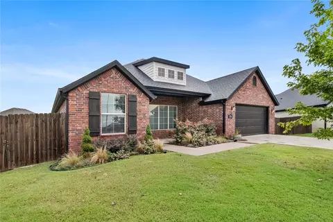 3899 Legendary Ln, Springdale, AR 72762