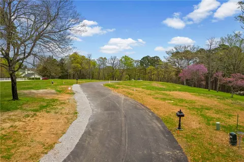 14 Pine Crest Ln, Eureka Springs, AR 72632