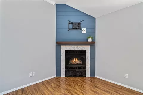 Living - 825 Crystal St, Lowell, AR 72745 photo 2 of 2