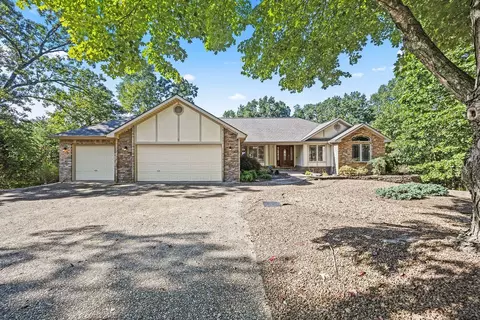 6 Berrydale Pl, Bella Vista, AR 72715