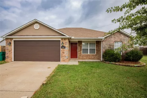 1340 Forest Dr, Centerton, AR 72719