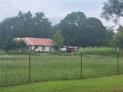 17615 N Mount Olive Rd, Gravette, AR 72736