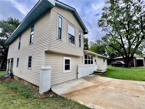 114 Bailey Ave, Springdale, AR 72764 photo 7