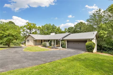 132 W Sycamore St, Fayetteville, AR 72703