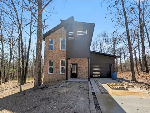 4 Hart Ln, Bella Vista, AR 72714