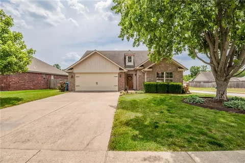 3009 SW Waterleaf Ave, Bentonville, AR 72713