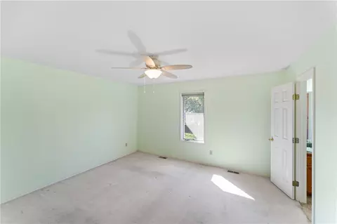 Bedroom - 1146 W Rockhill St, Springfield, MO 65810 photo 4 of 6
