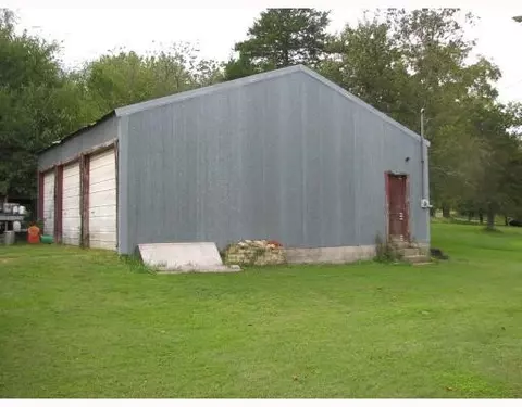 110 S Horse Creek Rd, Sulphur Springs, AR 72768