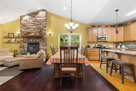 Dining - Hc 73 Box 140, Dogpatch, AR 72648 photo 1 of 2