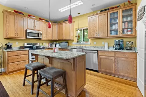 Kitchen - Hc 73 Box 140, Dogpatch, AR 72648 photo 3 of 4