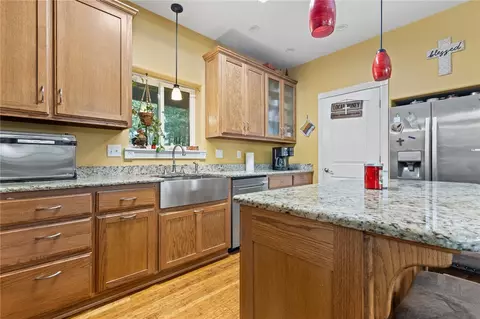 Kitchen - Hc 73 Box 140, Dogpatch, AR 72648 photo 4 of 4