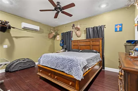 Bedroom - Hc 73 Box 140, Dogpatch, AR 72648 photo 1 of 4