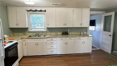 Kitchen - 419 Center Ave, Harrison, AR 72601 photo 1 of 1