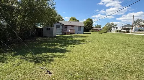 Exterior - 419 Center Ave, Harrison, AR 72601 photo 3 of 5