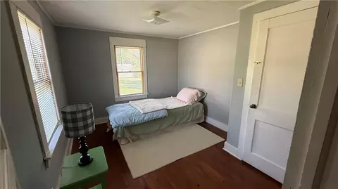 Bedroom - 419 Center Ave, Harrison, AR 72601 photo 1 of 2