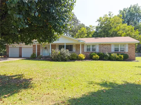 1906 N 52nd St, Fort Smith, AR 72904 photo 4