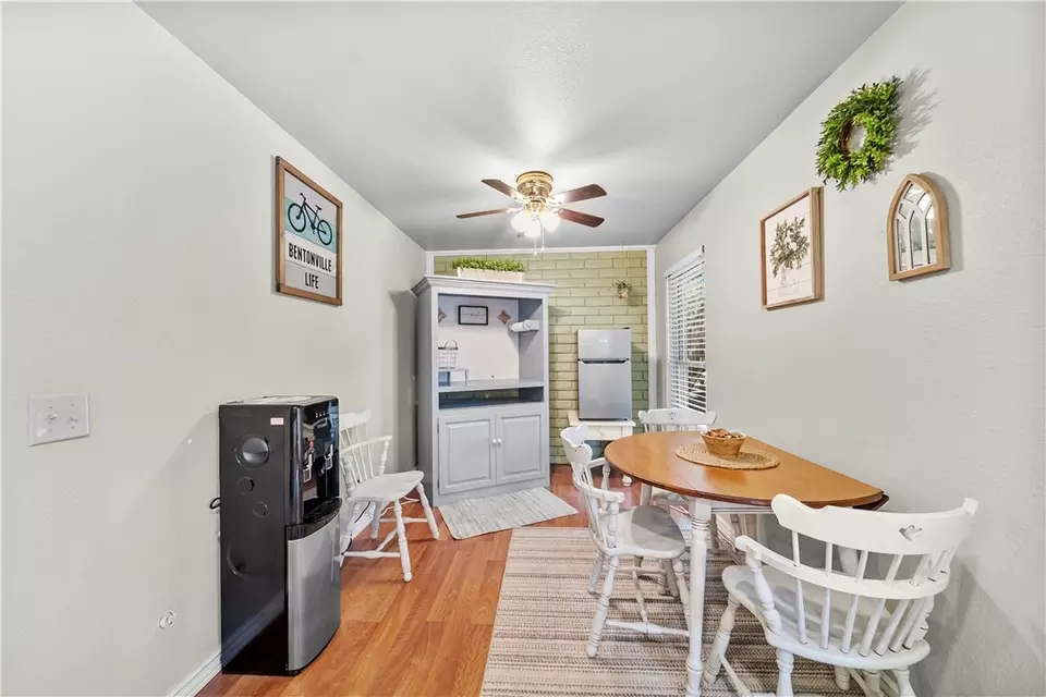 Dining - 1321 Quail Run Cir, Bentonville, AR 72712 photo 4 of 4