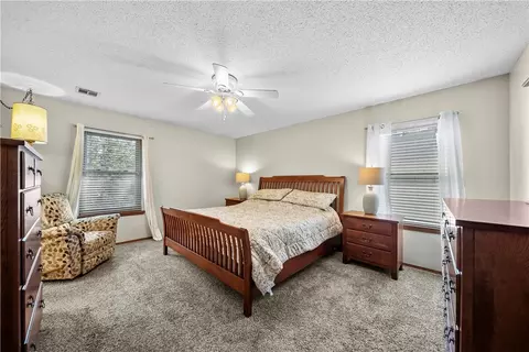 Bedroom - 1321 Quail Run Cir, Bentonville, AR 72712 photo 1 of 8