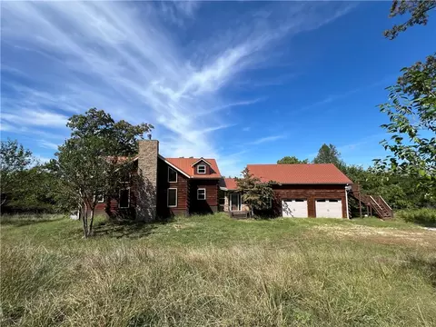 16977 N Holcombe School Rd, West Fork, AR 72774
