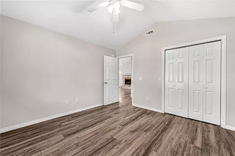 Bedroom - 107 Fox Run, Centerton, AR 72719 photo 1 of 4