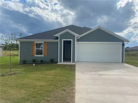 1010 Rently St, Prairie Grove, AR 72753