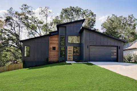 1 Breeghle Ln, Bella Vista, AR 72714