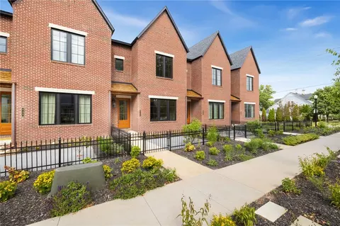 445 NW C St, Bentonville, AR 72712