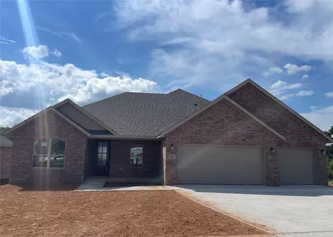 87 W Watson Ln, Farmington, AR 72730