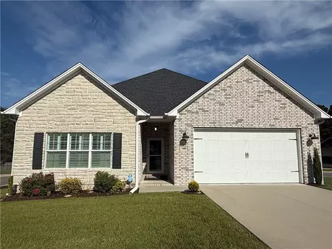 Undisclosed, Russellville, AR 72802