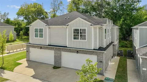 955 S Benchmark Ln, Fayetteville, AR 72704