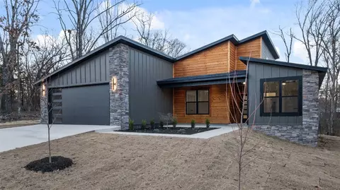 13 Coylton Ln, Bella Vista, AR 72715