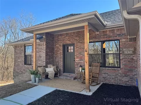 4 Melrose Ln, Bella Vista, AR 72715
